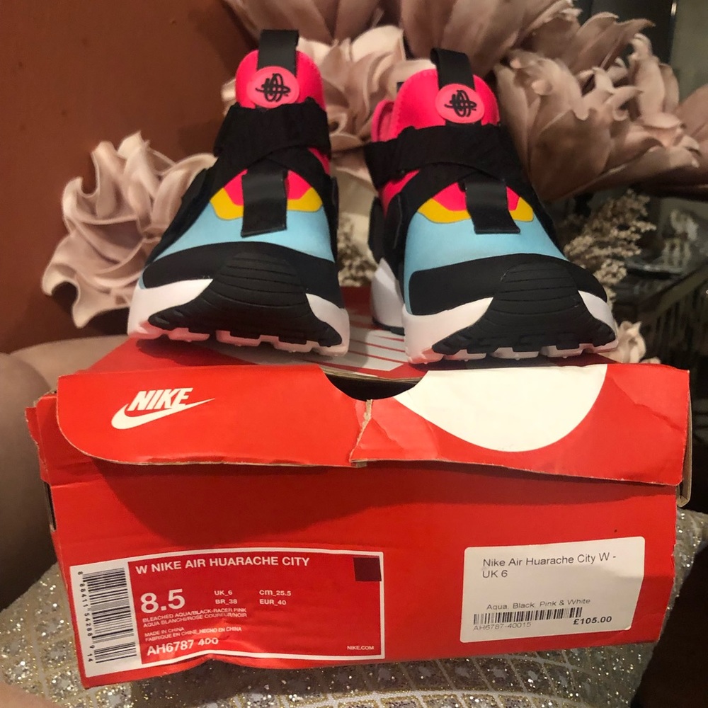 Women’s Nike Huarache